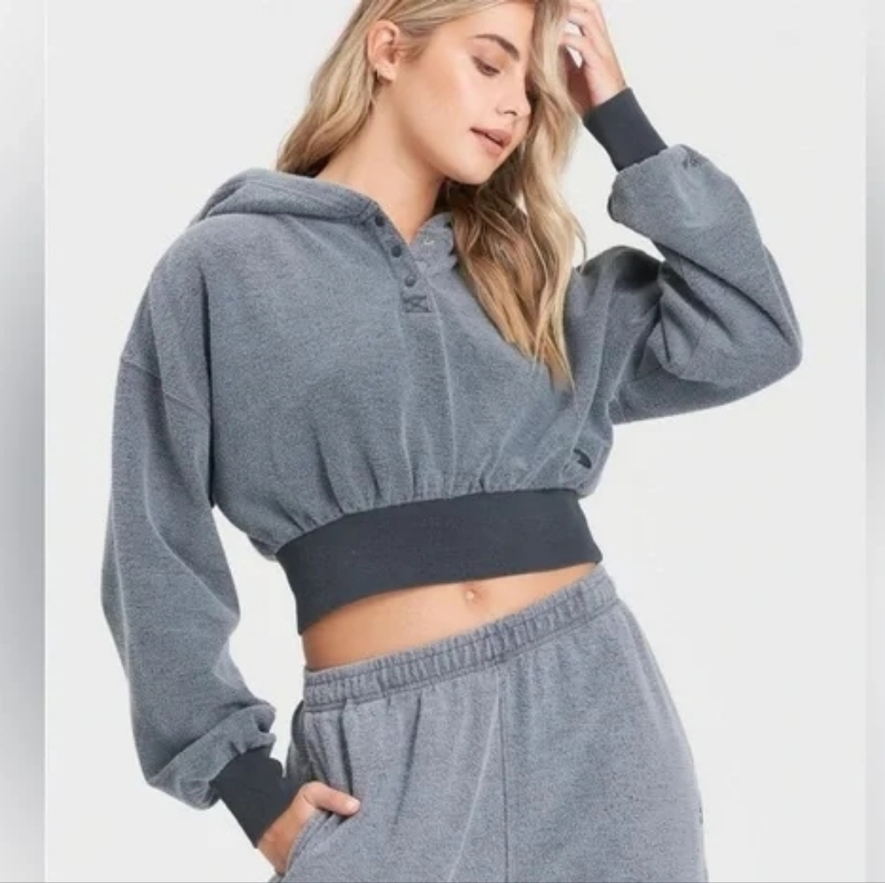 Women's Cropped Gray Hoodie Size XS